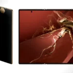 Imagen del Huawei Mate XT Ultimate Design desplegado y plegado, mostrando su innovador diseño triplemente plegable